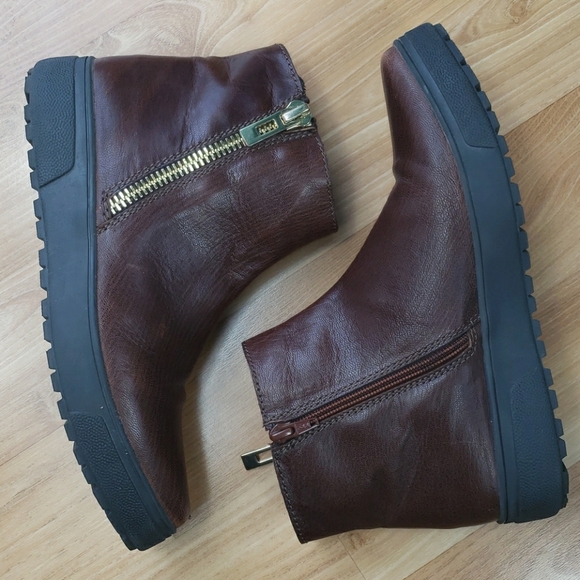Chelsea Crew Brown London Leather Ankle Boots - Picture 5 of 11